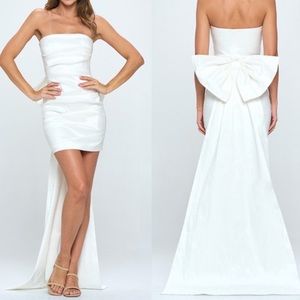 (SOLD) White strapless mini dress with bow train